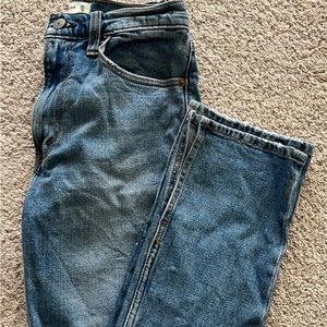 Abercrombie & Fitch High Rise Jeans